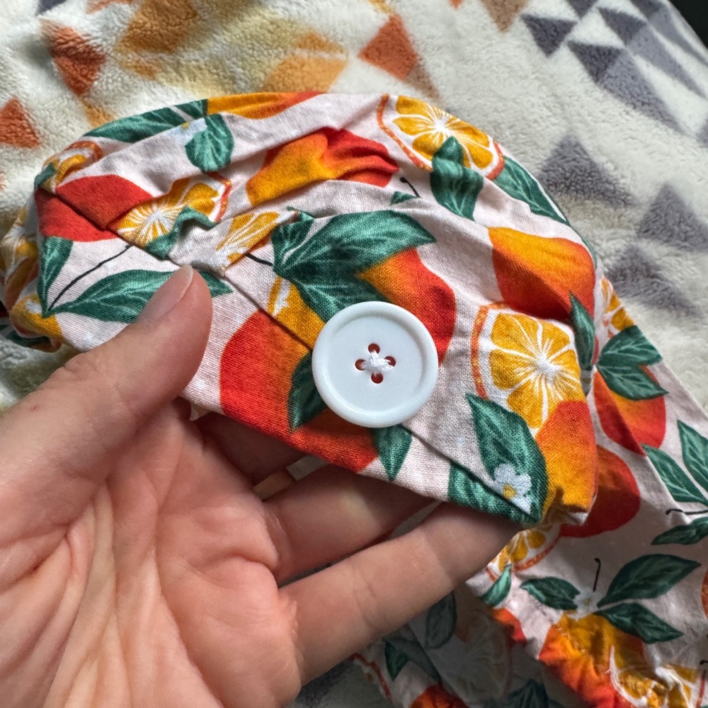 Orange Print Scrub cap - Picture 3 of 4